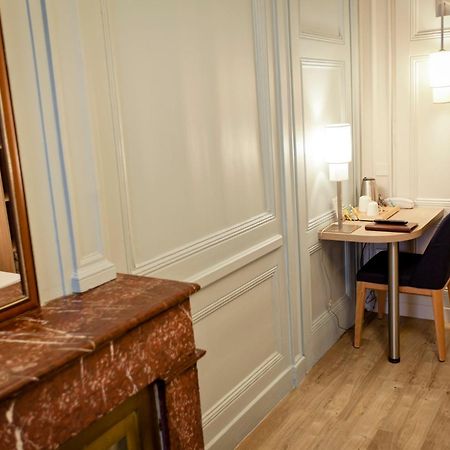 Hotel Du Dauphin Lyon Luaran gambar