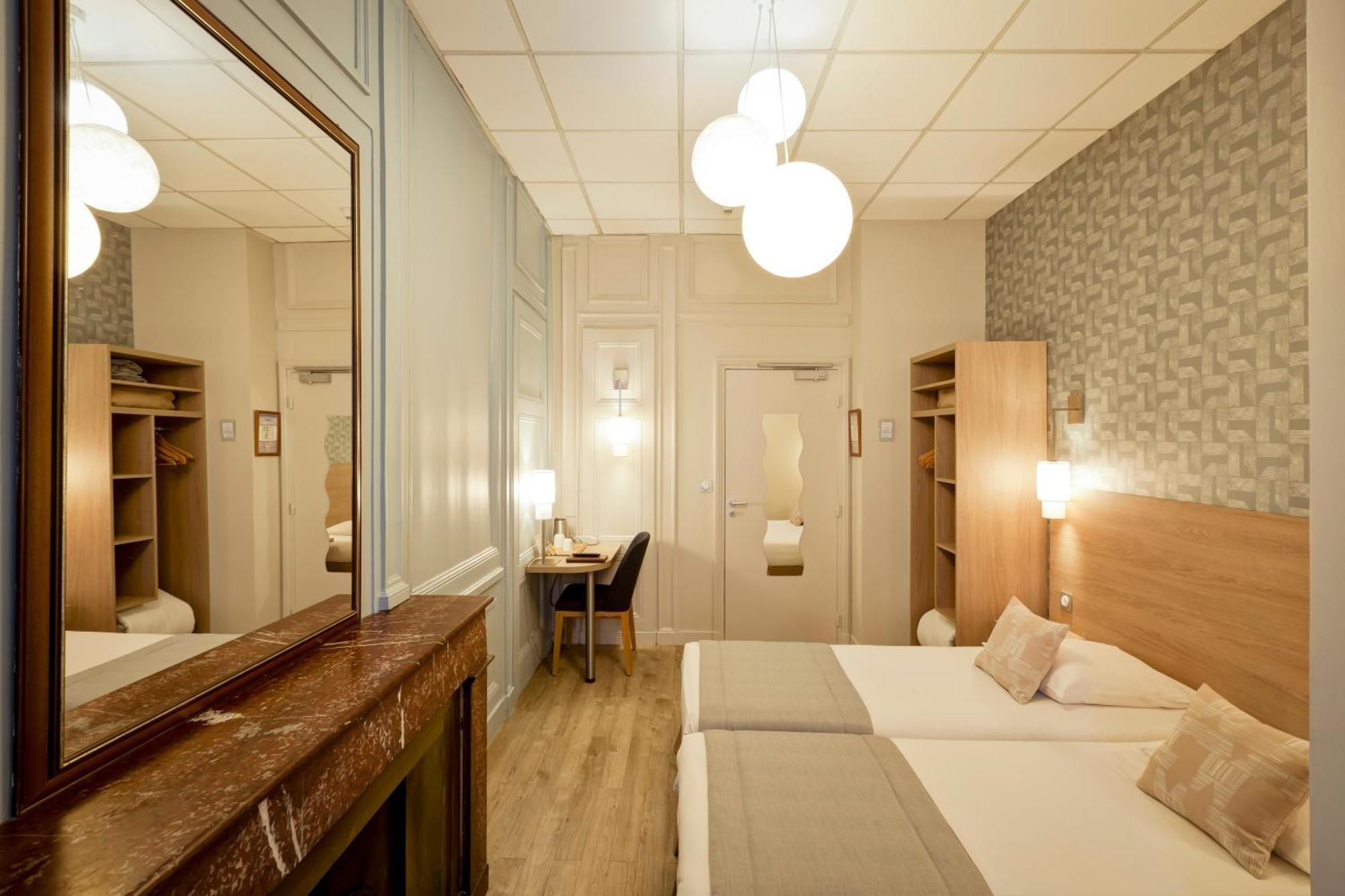 Hotel Du Dauphin Lyon Luaran gambar