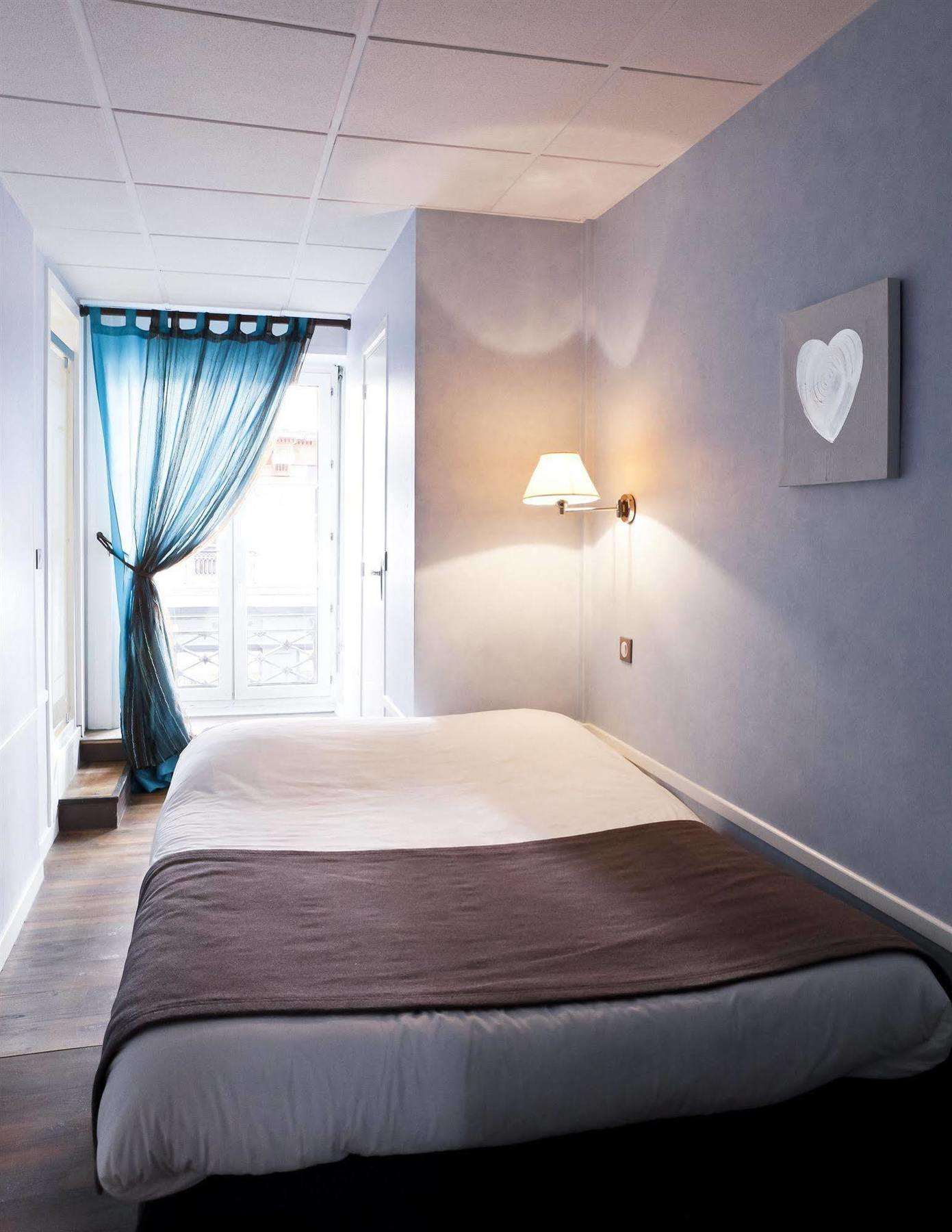Hotel Du Dauphin Lyon Luaran gambar